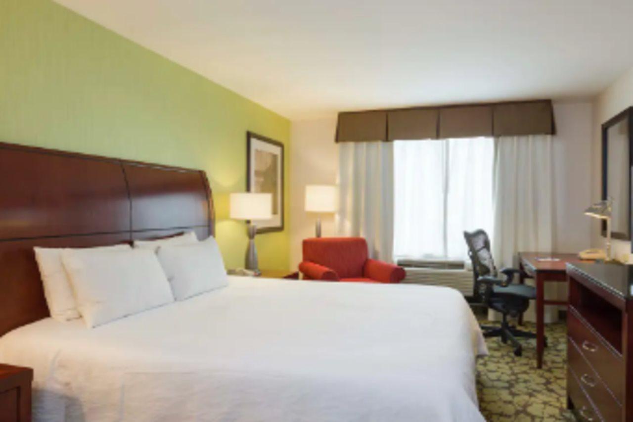 Hilton Garden Inn Queens/Jfk Ню Йорк Екстериор снимка