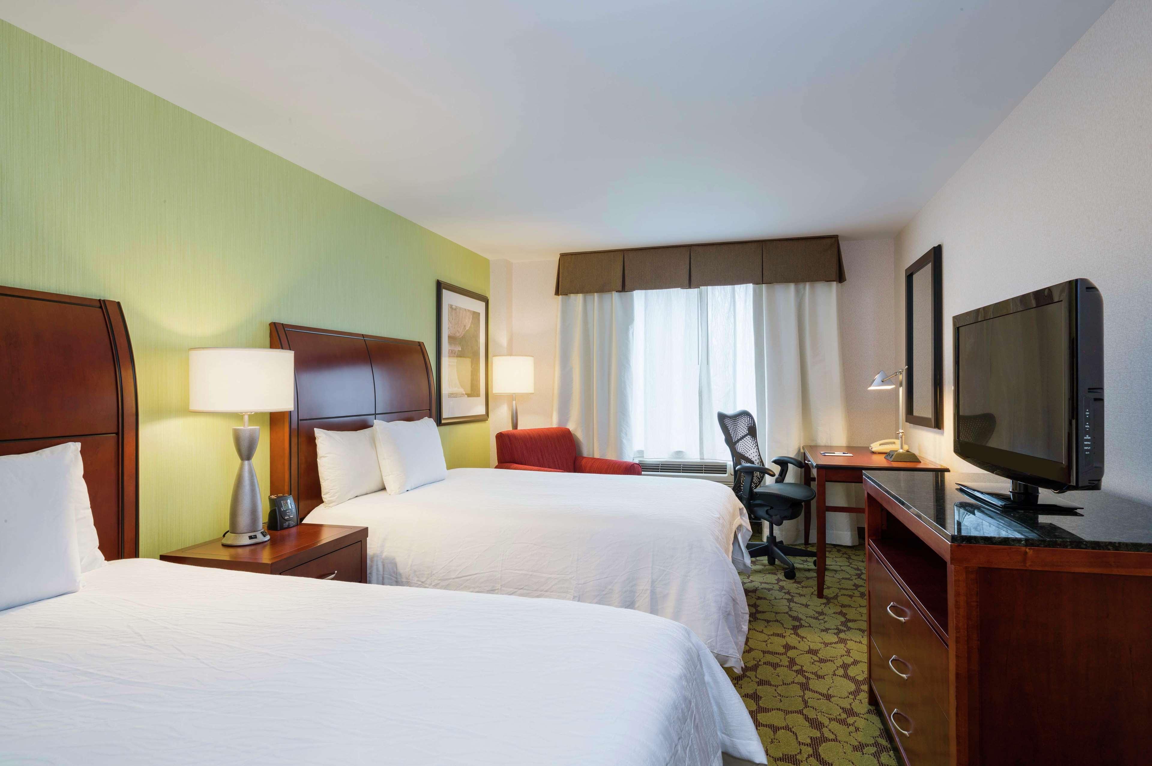 Hilton Garden Inn Queens/Jfk Ню Йорк Екстериор снимка