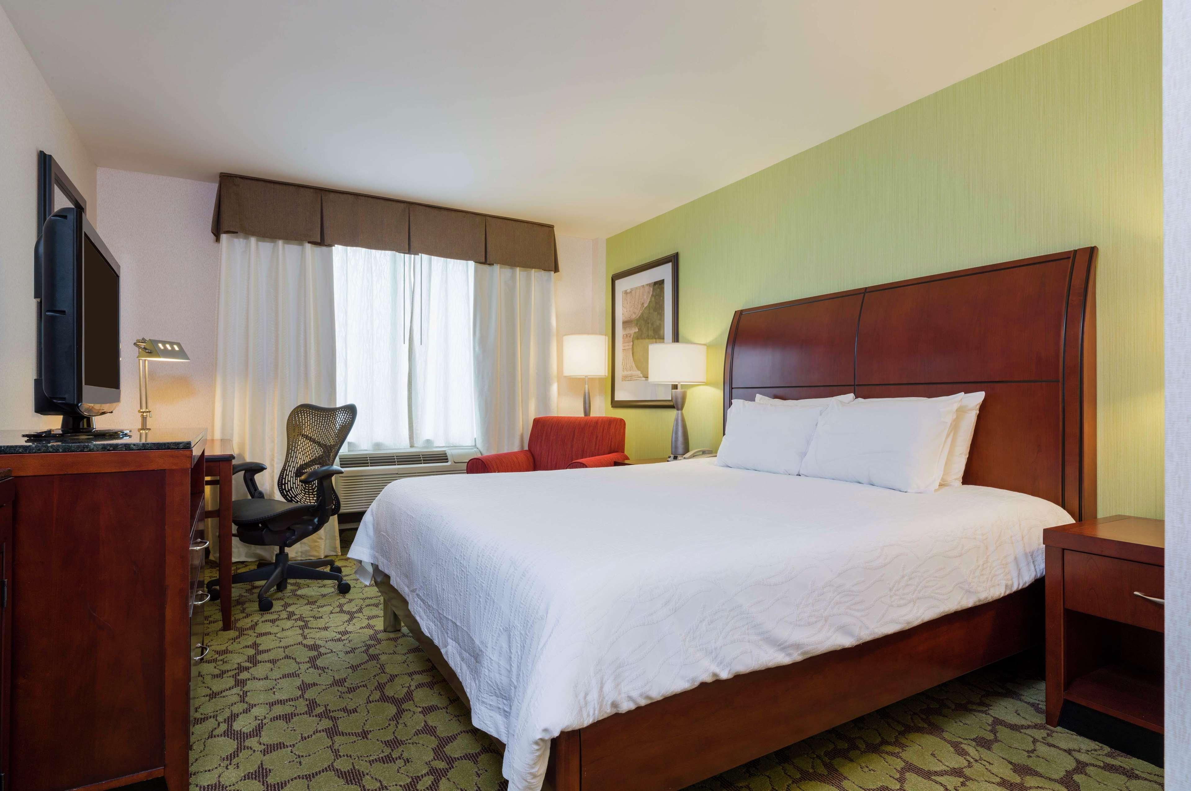 Hilton Garden Inn Queens/Jfk Ню Йорк Екстериор снимка