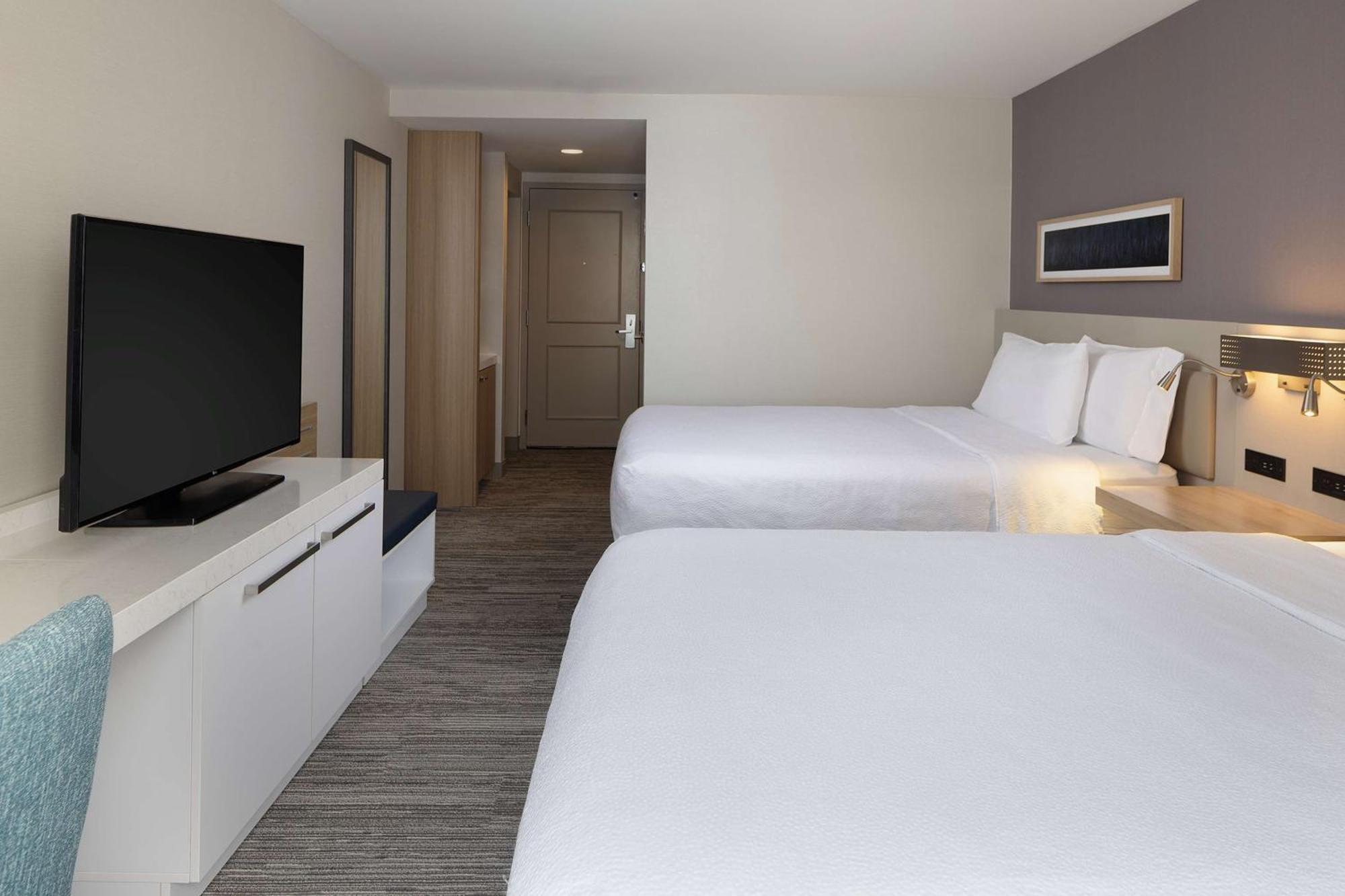 Hilton Garden Inn Queens/Jfk Ню Йорк Екстериор снимка