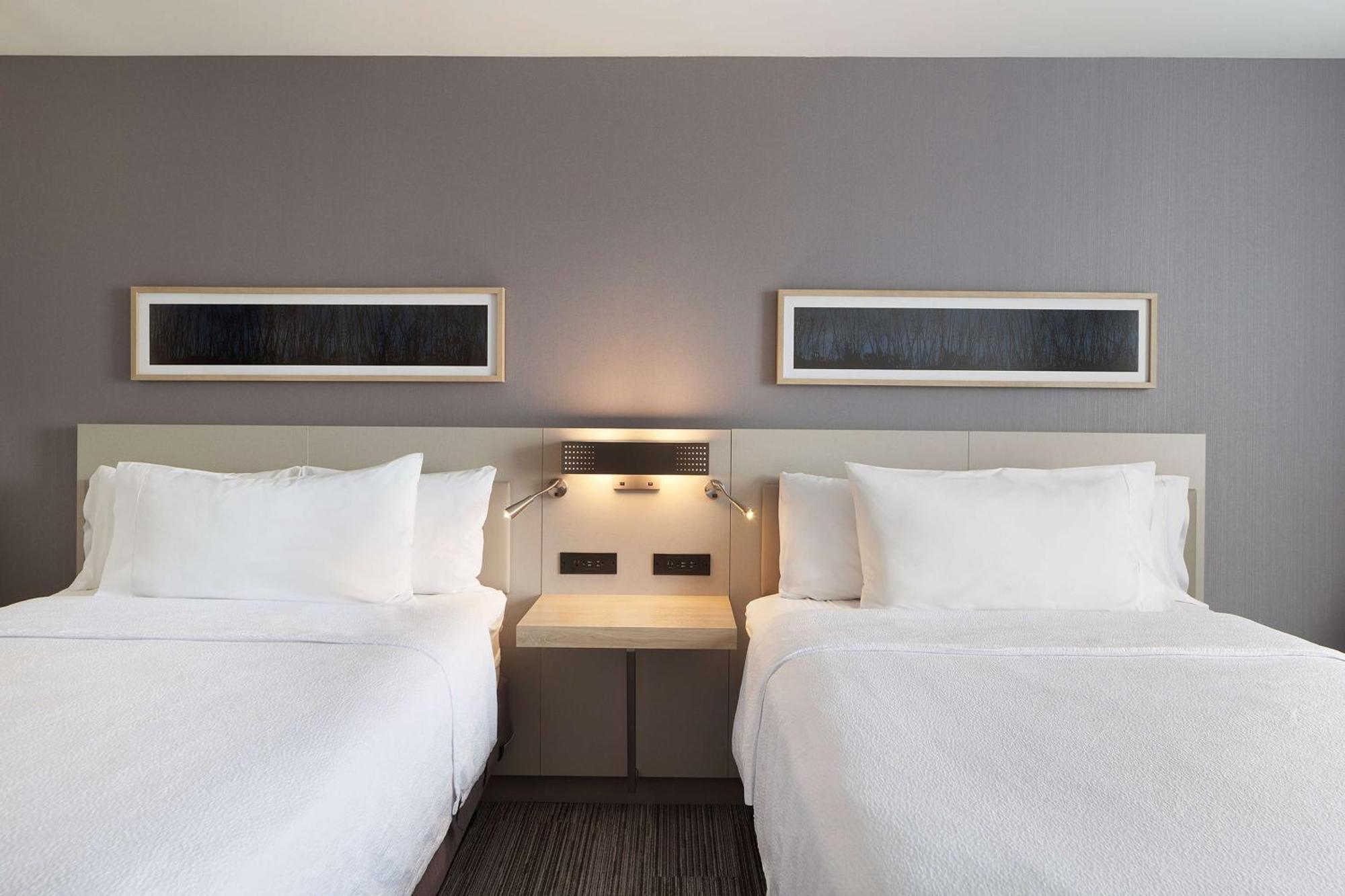 Hilton Garden Inn Queens/Jfk Ню Йорк Екстериор снимка