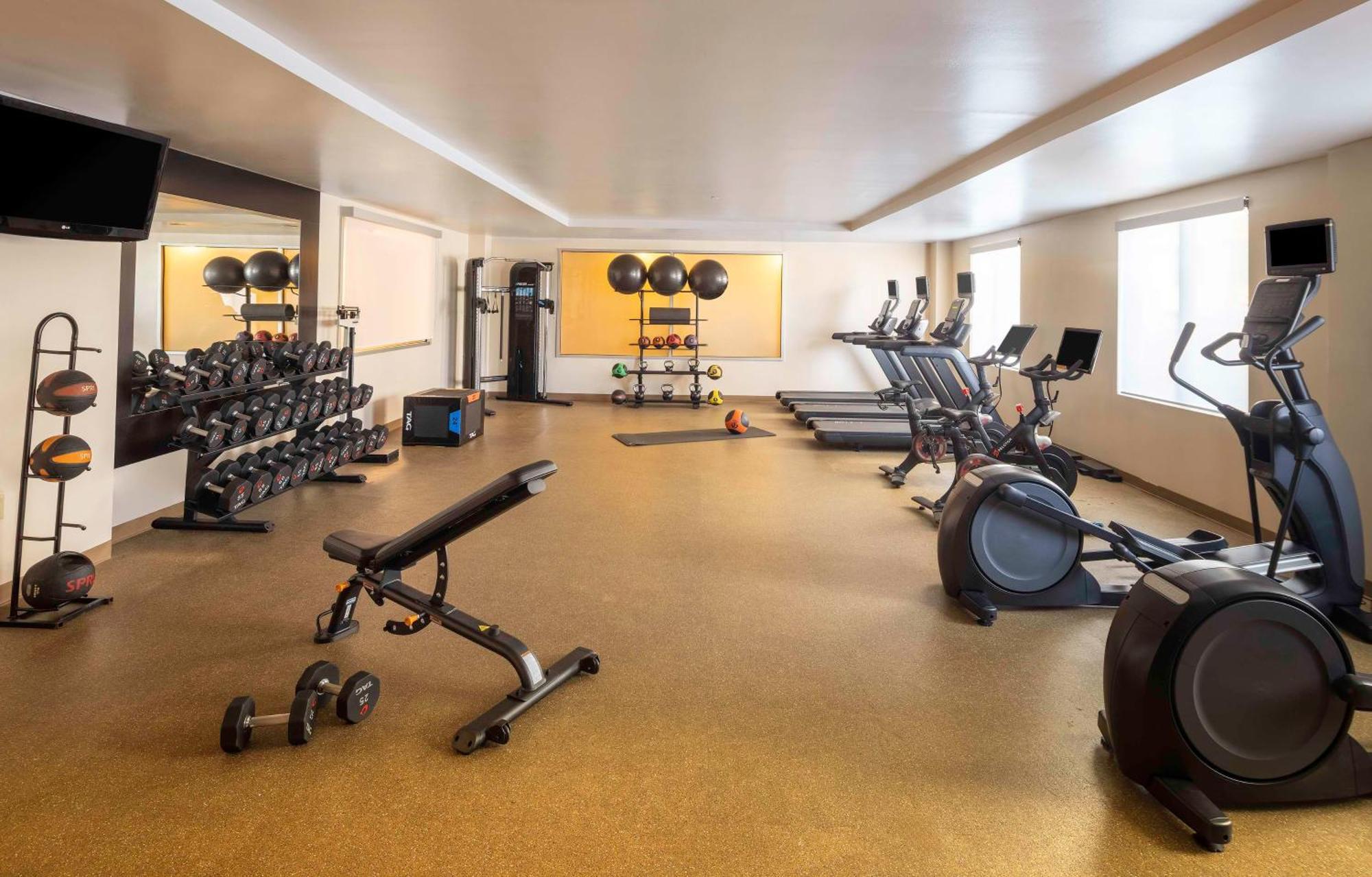 Hilton Garden Inn Queens/Jfk Ню Йорк Екстериор снимка