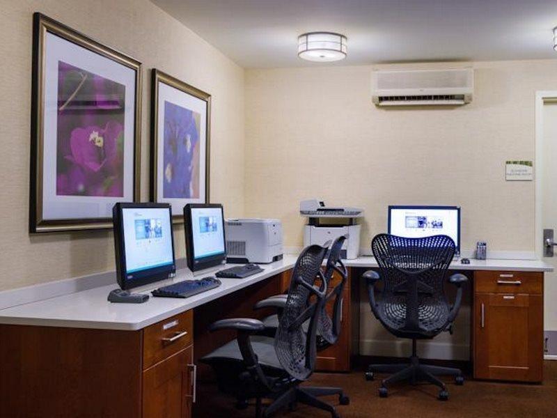 Hilton Garden Inn Queens/Jfk Ню Йорк Екстериор снимка